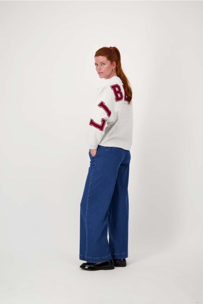 SWEATER MET TEKST 0304 205 MID GREY/CLASSY RED